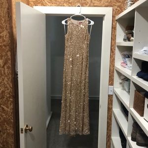 Gold Sequined ADRIANNA PAPELL Long Gown, Size 6